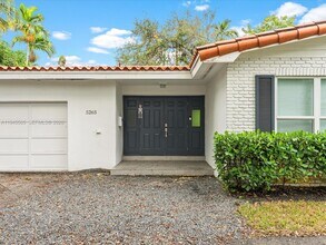 5265 SW 78th St in Miami, FL - Building Photo - Building Photo