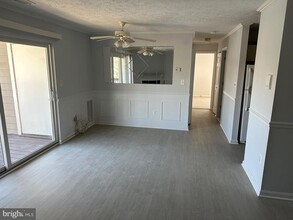 6700 Rapid Water Way in Glen Burnie, MD - Building Photo - Building Photo