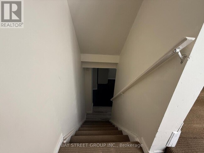 5327 Landsborough Ave in Mississauga, ON - Building Photo - Building Photo
