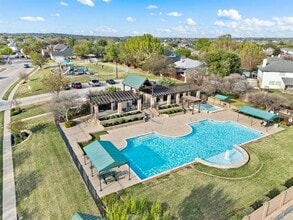 8625 Shadow Trace Dr in Fort Worth, TX - Building Photo - Building Photo
