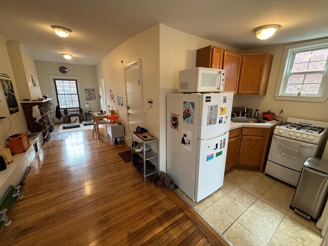 43 S Russell St, Unit 4