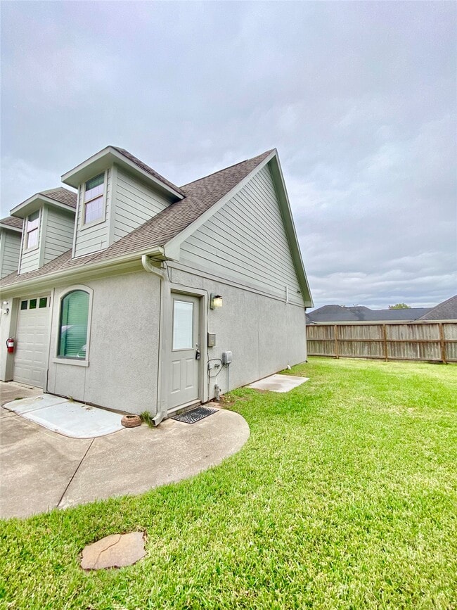 18223 County Rd 132 in Pearland, TX - Building Photo - Building Photo