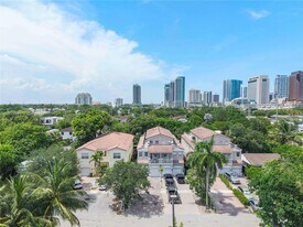 217 SW 11th St in Fort Lauderdale, FL - Building Photo