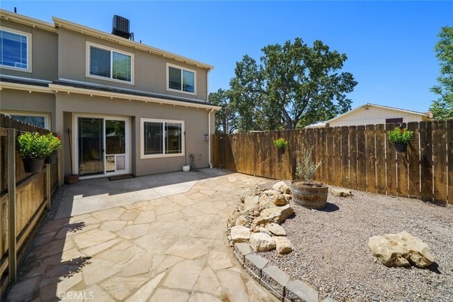 59 8th St in Templeton, CA - Building Photo - Building Photo