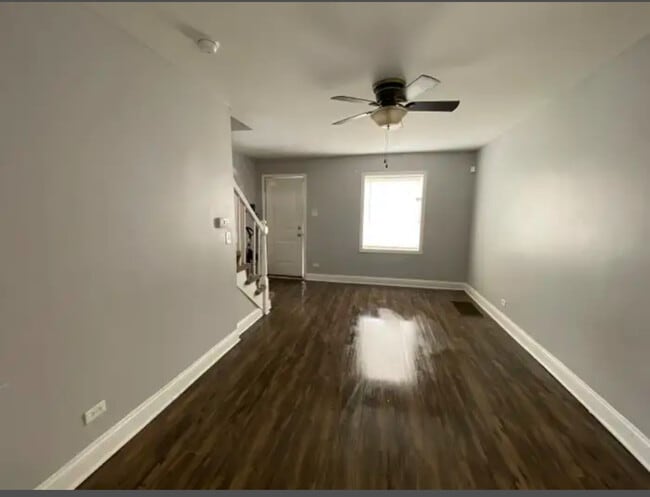 9842 S Calhoun Ave in Chicago, IL - Building Photo - Building Photo