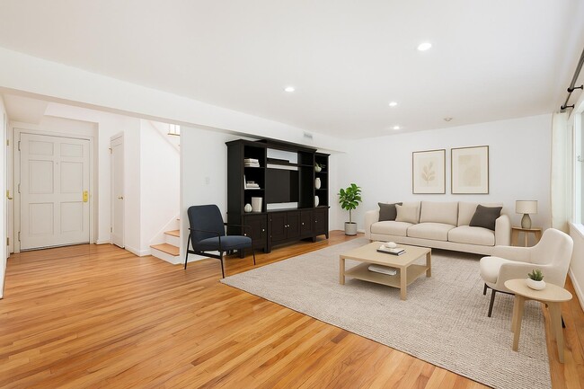 743 10th St in Secaucus, NJ - Foto de edificio - Building Photo