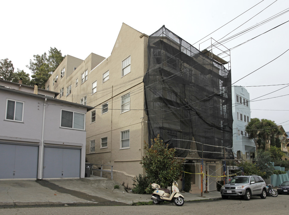 468 Stow Ave in Oakland, CA - Building Photo