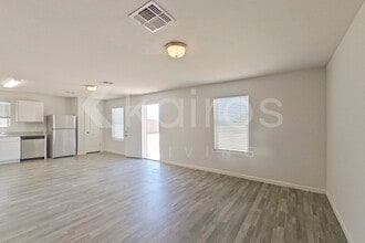 3612 Koval Dr in Kingman, AZ - Building Photo - Building Photo