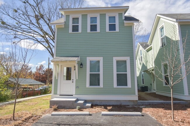 property at 780 S Locust Ave