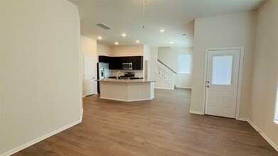 405 Magnolia Ln in Lake Jackson, TX - Building Photo - Building Photo