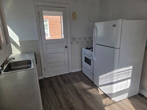 3959 Hazel Ave, Unit 3959 Hazel Ave Apt 2 in Cincinnati, OH - Building Photo - Building Photo