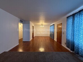 2332 W Diana Ave in Phoenix, AZ - Building Photo - Building Photo