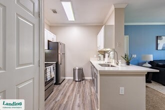 1799 FM 528 Rd in Webster, TX - Foto de edificio - Building Photo