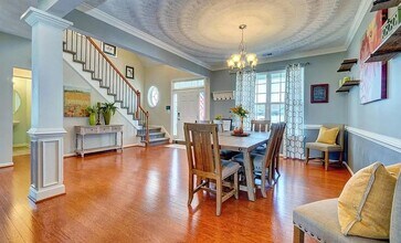 561 Graphite Trl in Chesapeake, VA - Foto de edificio - Building Photo