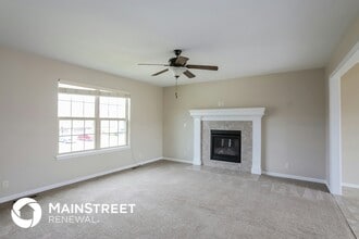 1401 NW High View Dr in Grain Valley, MO - Foto de edificio - Building Photo