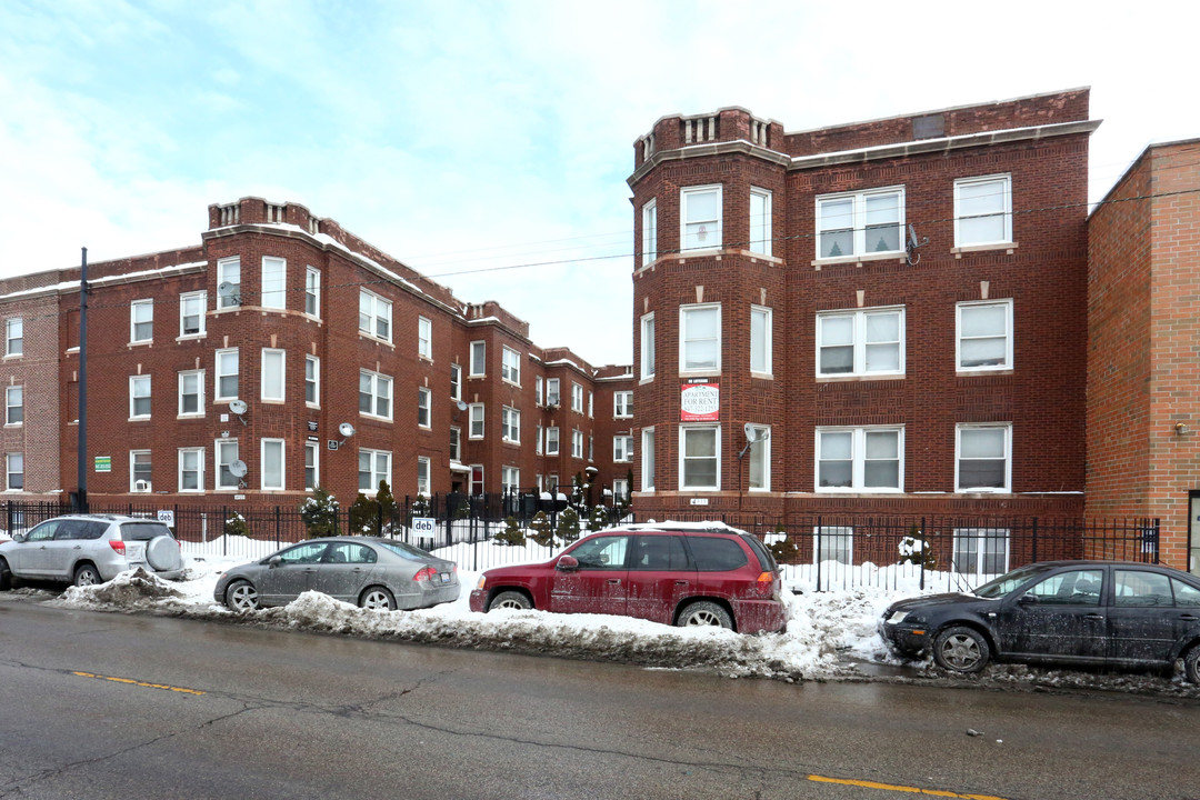 4915 N Kedzie in Chicago, IL - Foto de edificio