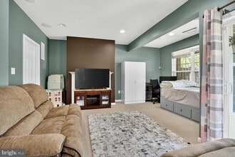 558 Edmonton Terrace NE in Leesburg, VA - Building Photo - Building Photo
