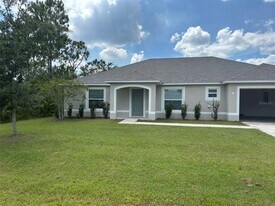 15 Lamoyne Ln in Palm Coast, FL - Building Photo
