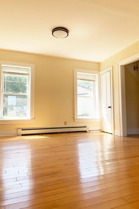 18 Colchester Ct in Burlington, VT - Building Photo