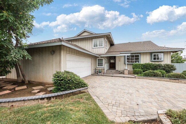 property at 1486 N Harwood St