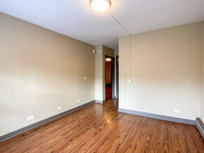 3450 W Le Moyne St, Unit 1 in Chicago, IL - Building Photo - Building Photo