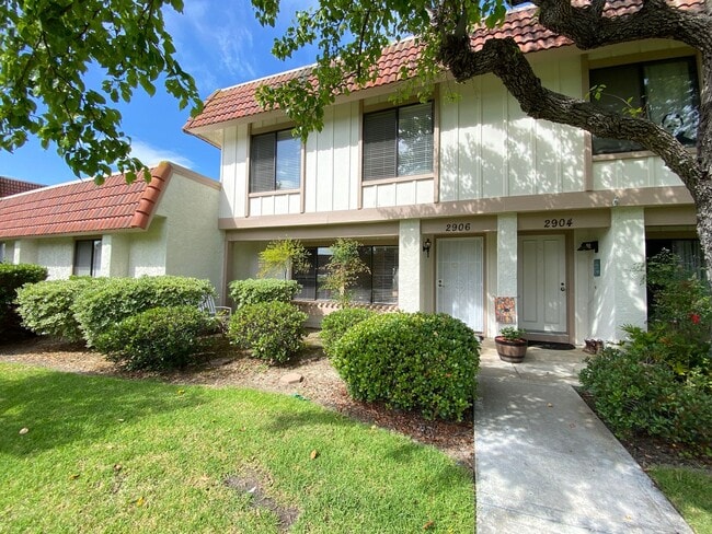 property at 2906 Via De Paz