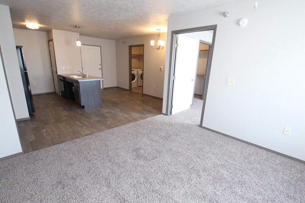 Whisper Ridge Commons Sioux Falls, SD Apartments