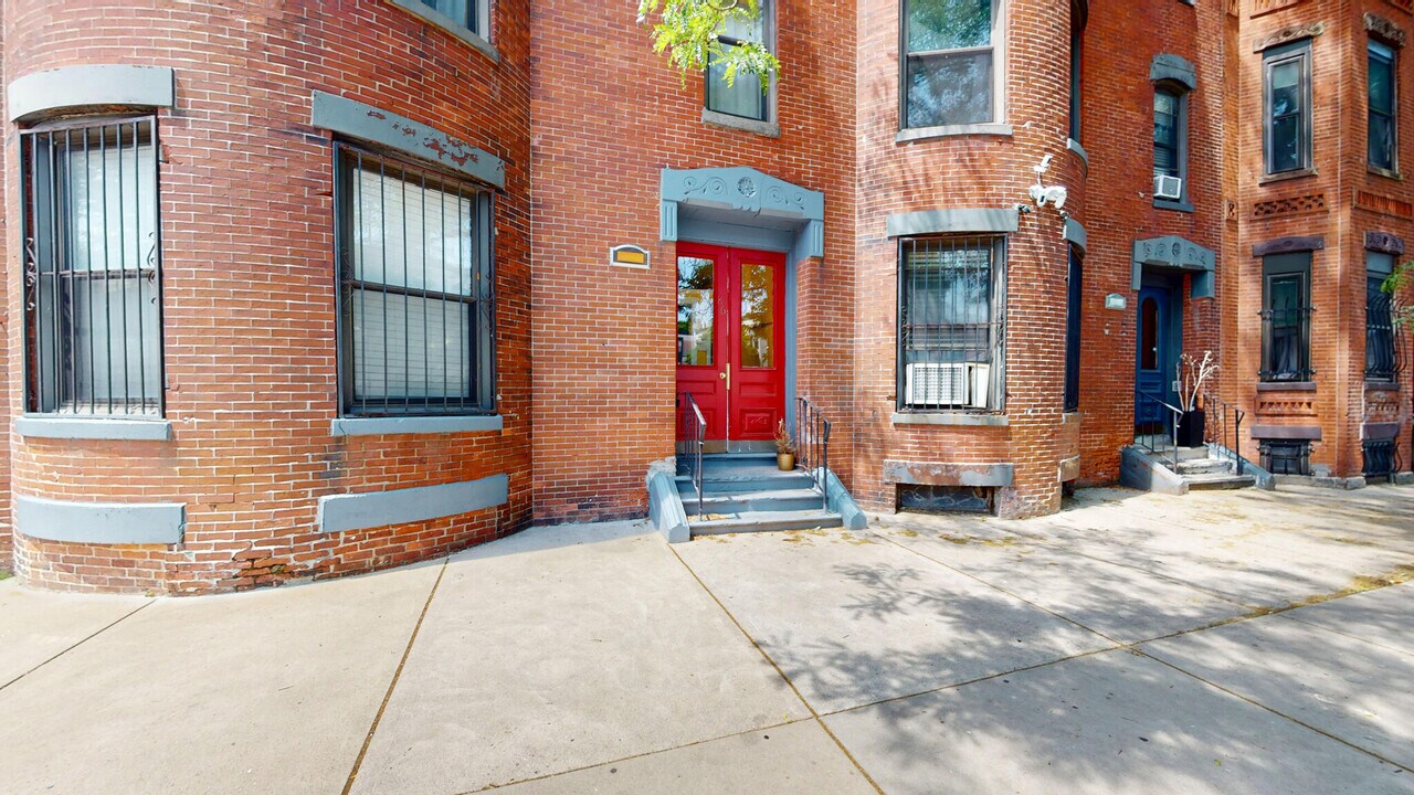 86 Hammond St in Boston, MA - Foto de edificio
