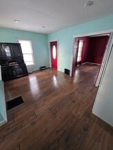 38 River St, Unit A in Otego, NY - Foto de edificio - Building Photo