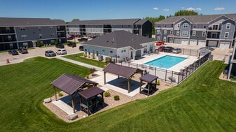 Talon Apartments in Grand Island, NE - Building Photo
