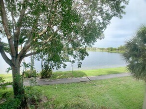 5015 Wiles Rd in Coconut Creek, FL - Building Photo - Building Photo