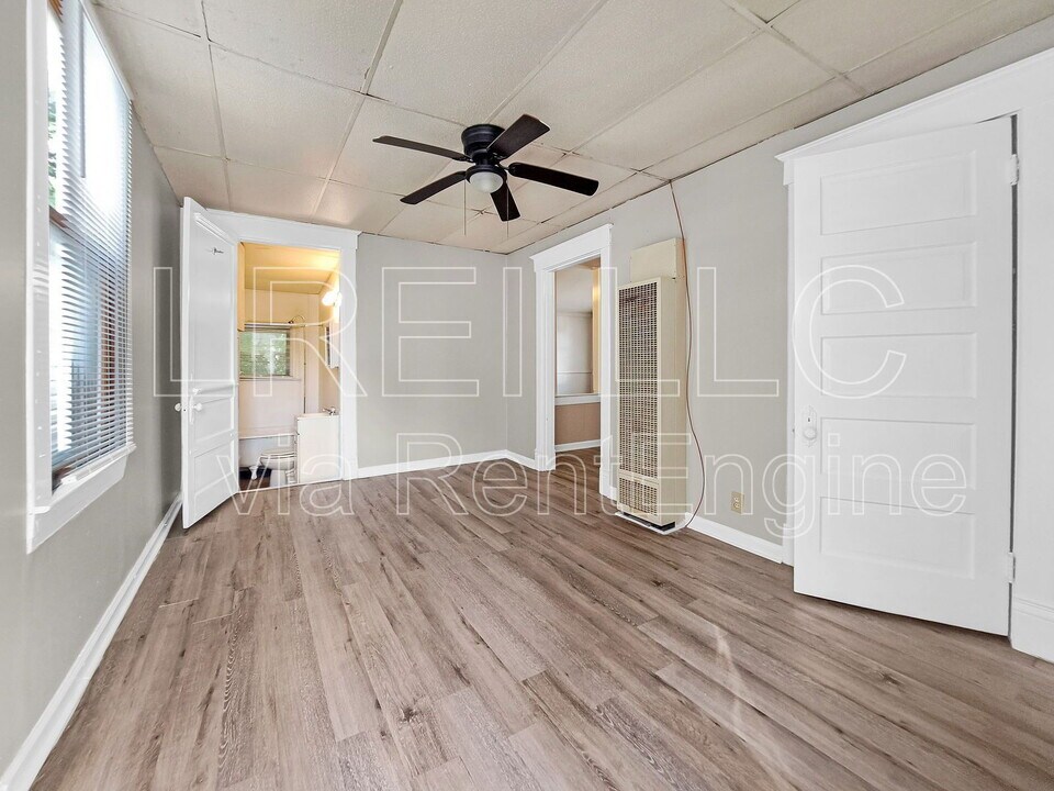 1709 W Gaulbert Ave in Louisville, KY - Building Photo
