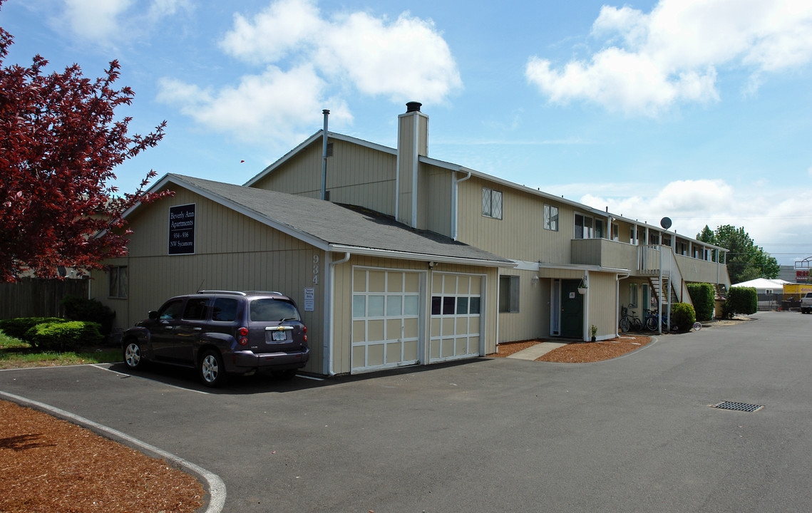 Beverly Ann Apartments in Corvallis, OR - Building Photo