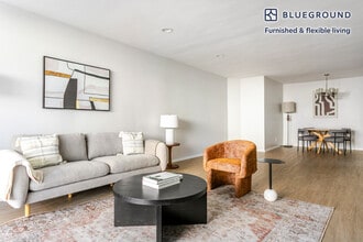 1371 S Beverly Glen Blvd in Los Angeles, CA - Building Photo - Building Photo