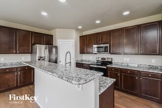 7424 Alpine Daisy Dr in Colorado Springs, CO - Foto de edificio - Building Photo