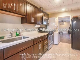 544 N K St in Livermore, CA - Building Photo