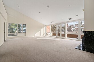 241 Perkins St in Boston, MA - Building Photo - Building Photo