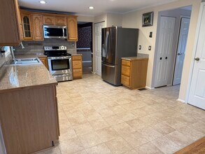 11 Honeybell Ct in Owings Mills, MD - Building Photo - Building Photo