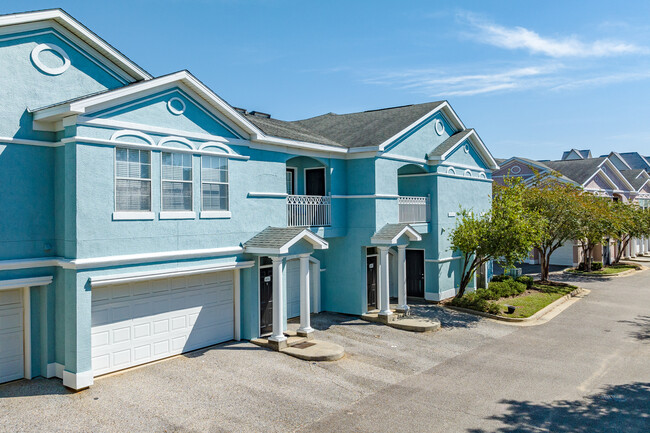 Legacy Oaks at Spring Hill Apartments in Mobile, AL - Foto de edificio - Building Photo