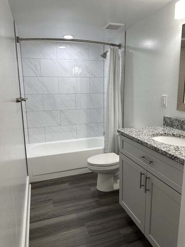 Stuart Woods Apartments in Herndon, VA - Building Photo - Building Photo