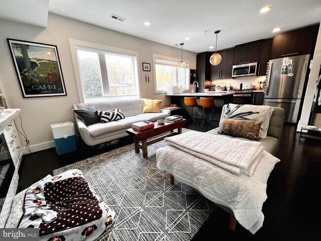 1331 K St SE in Washington, DC - Building Photo - Building Photo