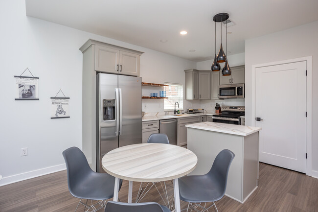 Park House Flats in Pittsburgh, PA - Building Photo - Interior Photo