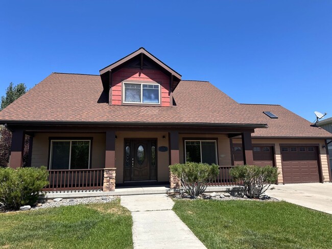 property at 109 Laura Ct