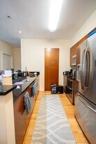 18 Manor St, Unit 2 in Boston, MA - Building Photo