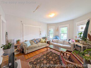 41 Belknap St in Somerville, MA - Building Photo - Building Photo
