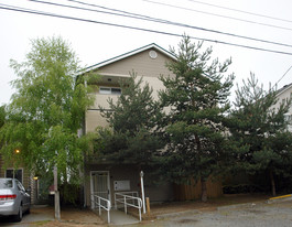 10531 Midvale Ave Apartments