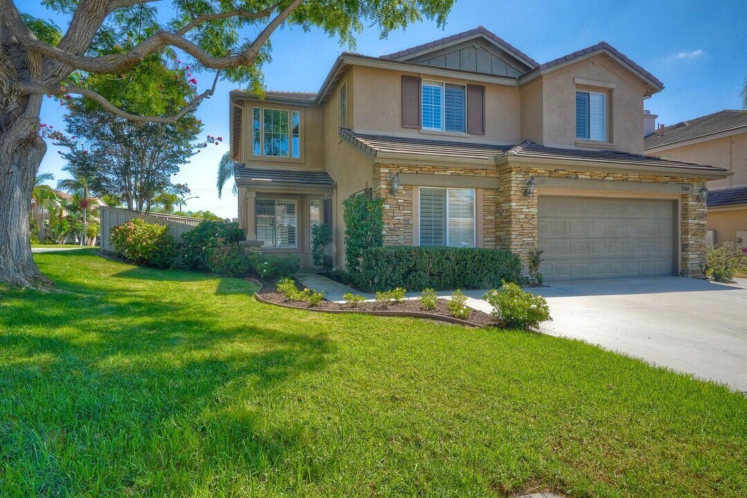 2361 Summerwind Pl in Carlsbad, CA - Building Photo
