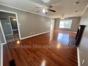 5812 San Cristebal Ln in Knoxville, TN - Building Photo - Building Photo