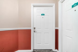 757 Spring Valley Dr in Lewis Center, OH - Foto de edificio - Building Photo