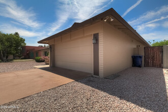 1737 E Pebble Beach Dr in Tempe, AZ - Building Photo - Building Photo